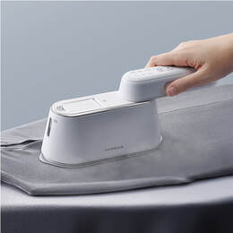Bàn ủi hơi nước LocknLock 2 trong 1 steam iron 220-240V, 50-60Hz, 1100-1300W - ENI262WHT, Bàn ủi hơi nước LocknLock 2 trong 1 steam iron 220-240V, 50-60Hz, 1100-1300W - ENI262WHT